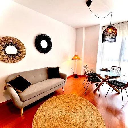Homely Av Rosaleda Centro Historico Apartment
