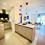 Homely Av Rosaleda Centro Histórico Apartamento
