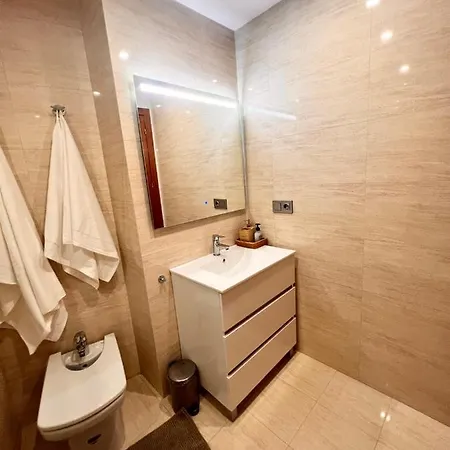 Appartement Homely Av Rosaleda Centro Historico Málaga